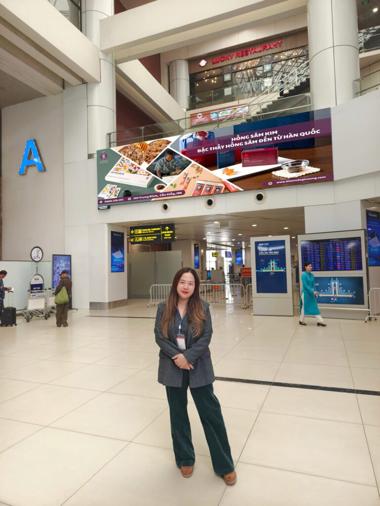 𝐊𝐢𝐦’𝐬 𝐑𝐞𝐝 𝐆𝐢𝐧𝐬𝐞𝐧𝐠 đã chính thức lên kệ và được bày bán chính thức tại Sân bay